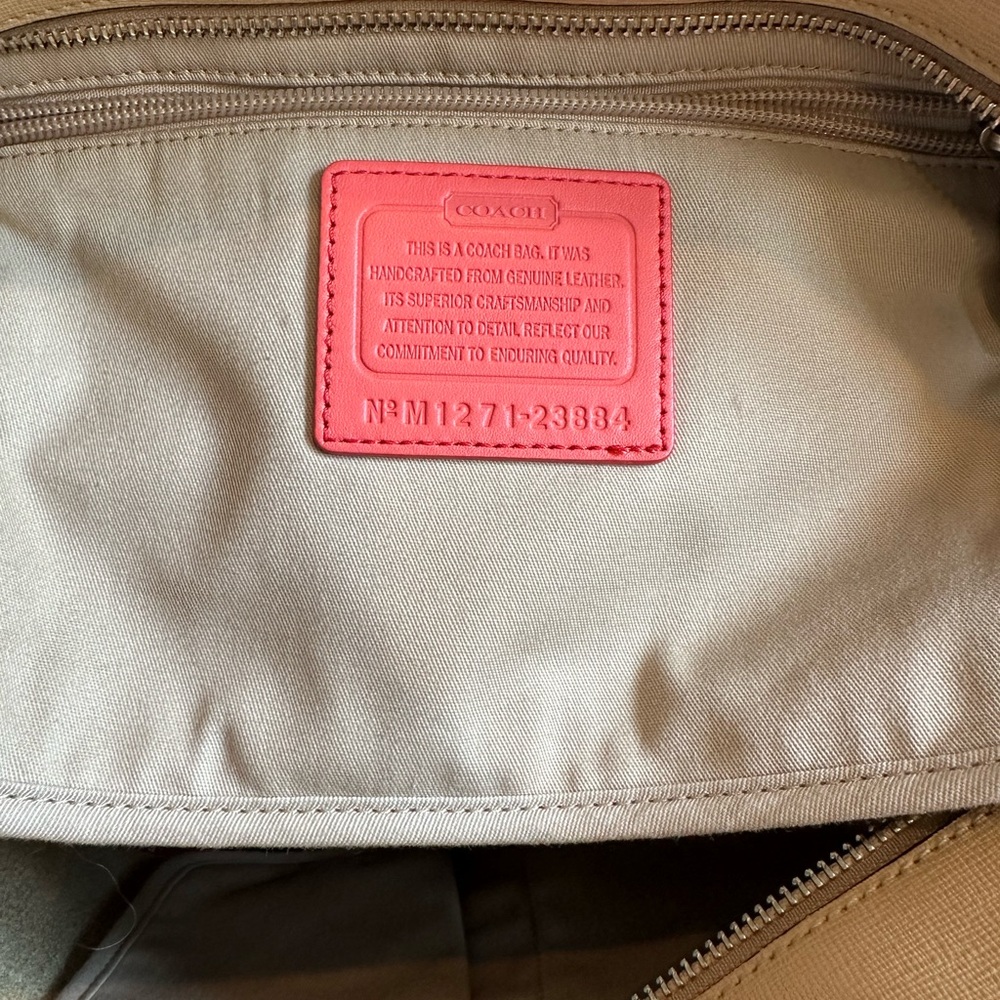 Authentic Coach leather tote bag - Picture 3 of 4